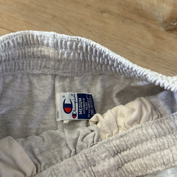 Men’s vintage Champion Kansas City Chiefs shorts - Picture 3 of 3